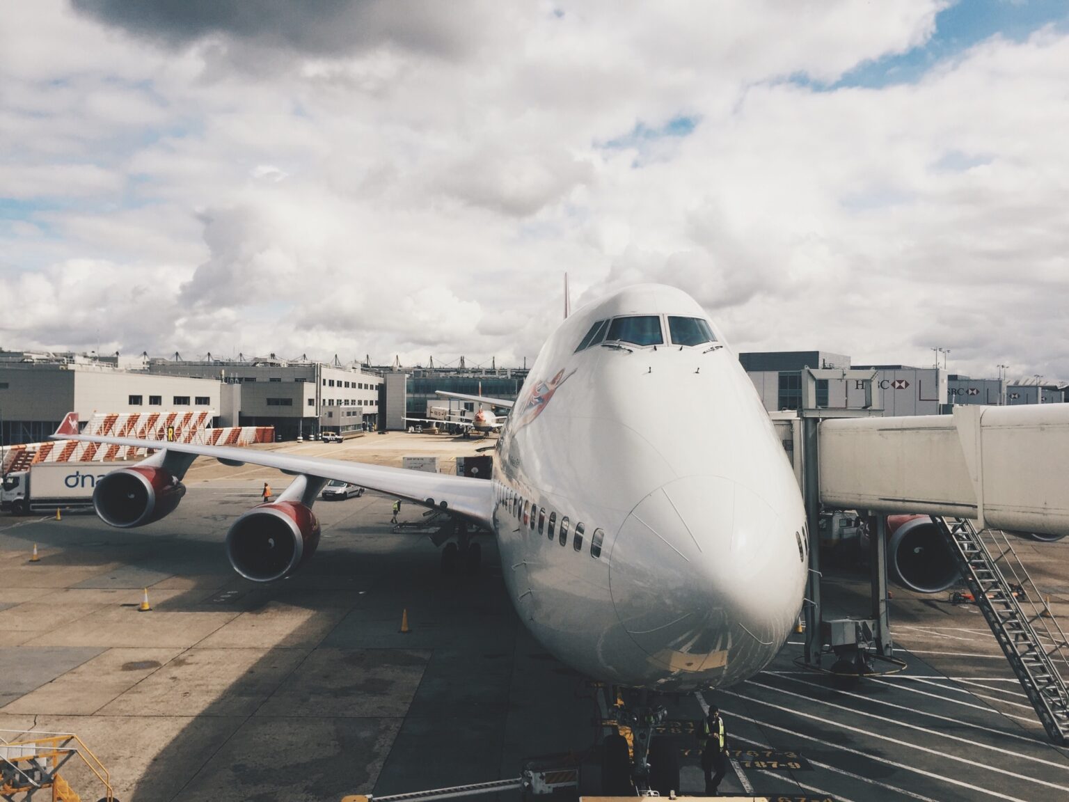 A commercial airplane at an airport