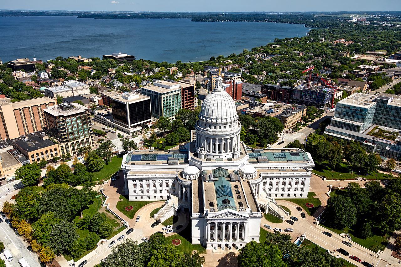 The capitol building in Madison, WI